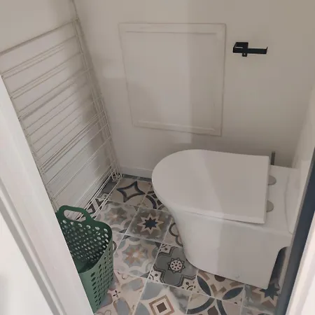 83 Apartman *